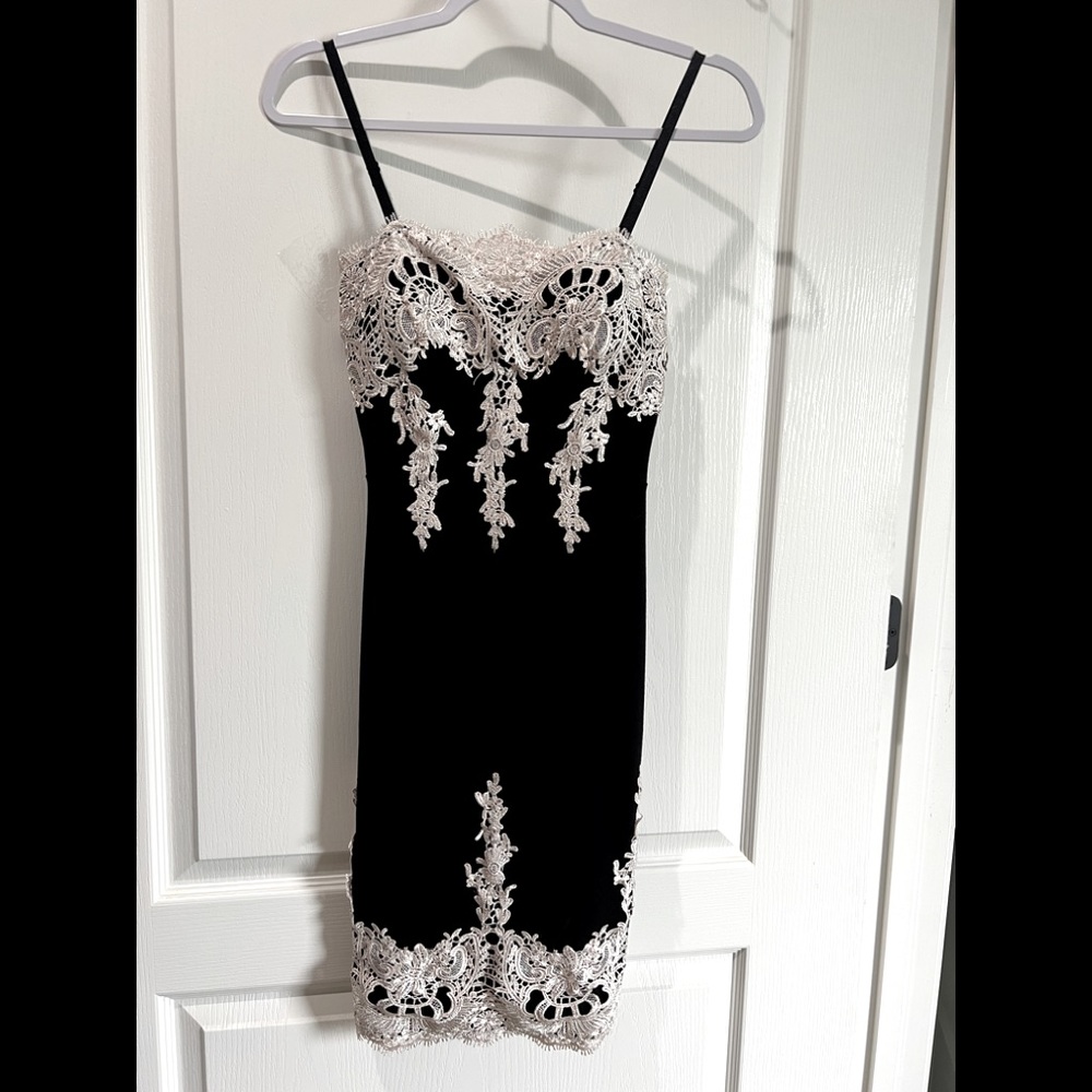 Used dress very nice, still in good condition